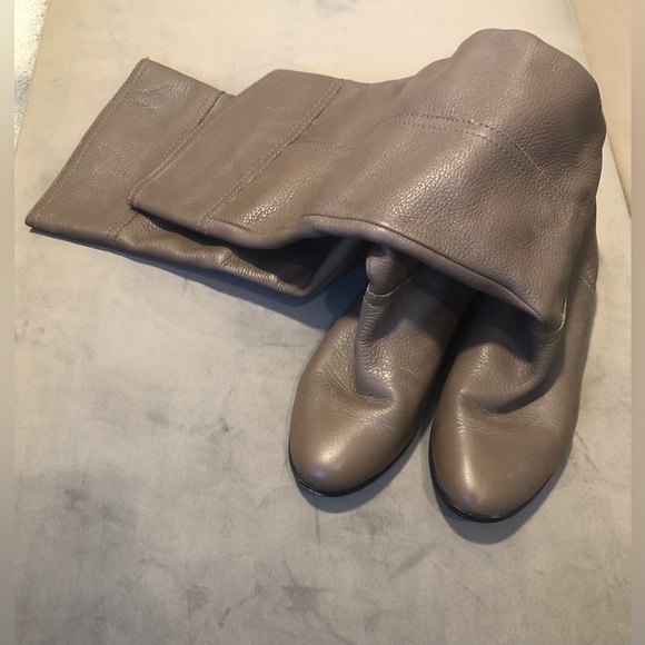 Aldo soft taupe-grey fall low-wedge below-knee boots (size 37, US 6-6.5) - Picture 3 of 5